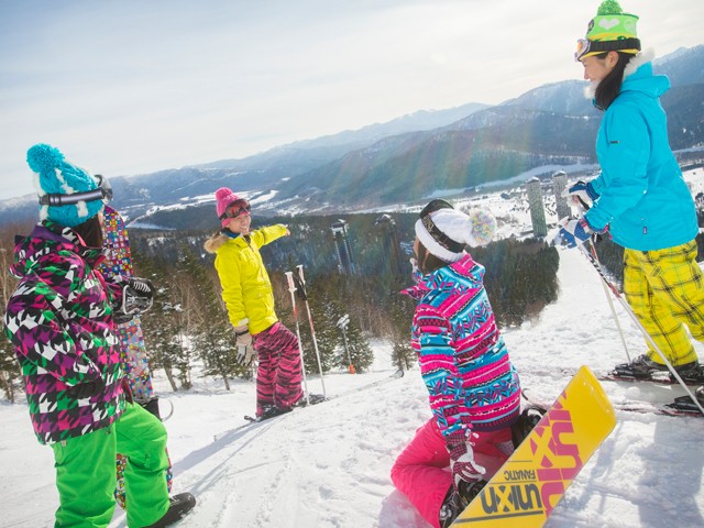 名古屋(中部)発 【日帰りツアー星野リゾートトマムスキー場】新千歳