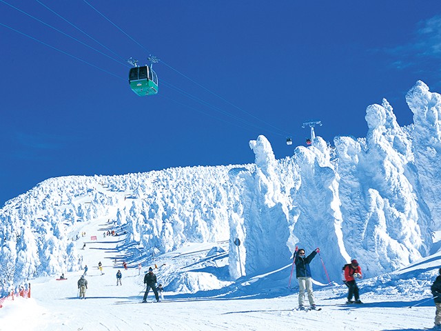 大阪(伊丹・関西・神戸)発 【蔵王温泉スキー場 滞在中リフト券付き