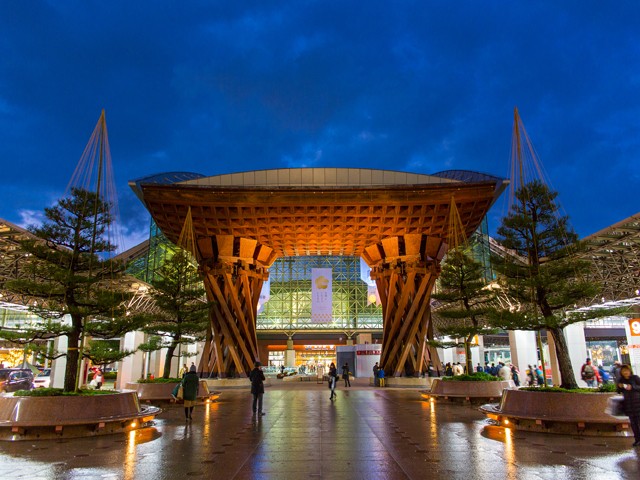 《石川》金沢駅 鼓門・もてなしドーム（観光イメージ）