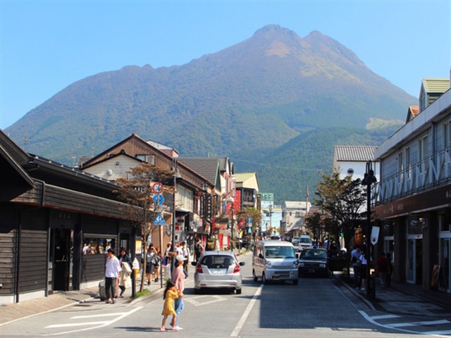 由布院