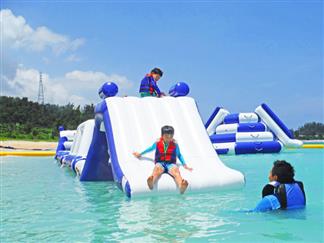 大阪発 夏休みの家族旅行に最適 アクアパークで遊ぼう リニューアル直後でぴっかぴかのリゾート 天然ビーチが広がるオンザビーチ のリゾート 全室オーシャンビュー かねひで喜瀬ビーチパレス 3泊4日 Null旅行を予約するなら格安国内旅行のオリオンツアー