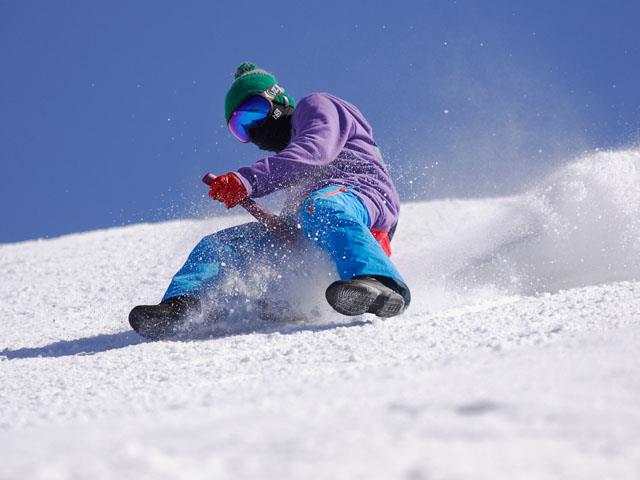 ○【雪マジ19対応】夜発日帰り X－JAM高井富士＆よませ温泉スキー