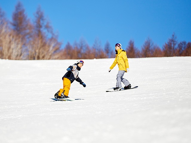 ○【横浜発着Bタイム】朝発日帰り ノルンみなかみスキー場【滞在約6