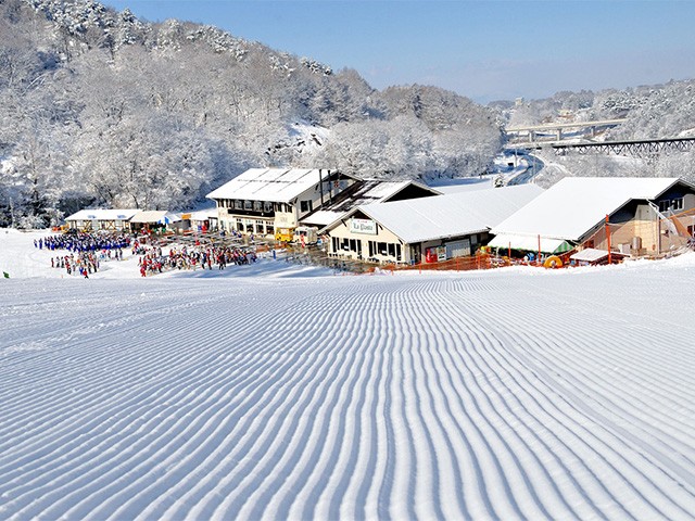 ■●在庫セール【春日部・新越谷発着】朝発日帰り　佐久スキーガーデンパラダ【滞在約6時間20分】
