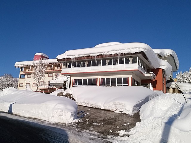 ■●マイカー　シャトー塩沢　シャトーテル一本杉　