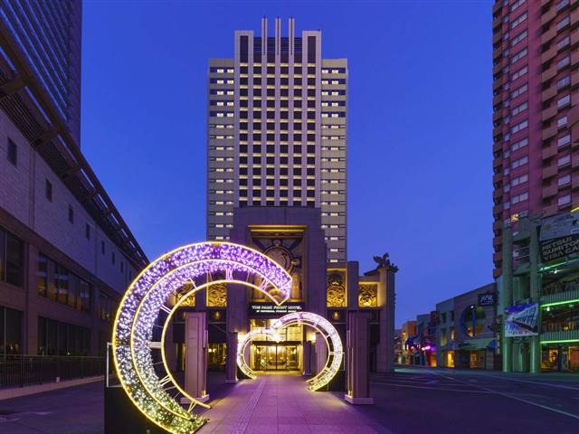 ザ・パーク　フロント　ホテル