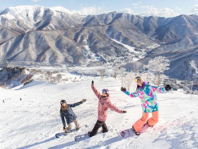 ◇リフト1泊につき1日券付！【時間帯枠/指定席利用】新幹線で 