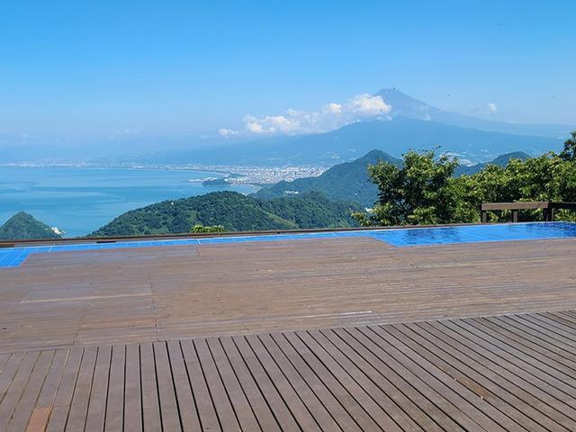静岡 空中絶景 大パノラマ 富士と海を眺めるスポット 伊豆パノラマパーク 碧テラス 御殿場プレミアム アウトレットでお買い物を満喫 新宿駅発静岡 バスツアー 日帰りバスツアーを予約するならオリオンツアー
