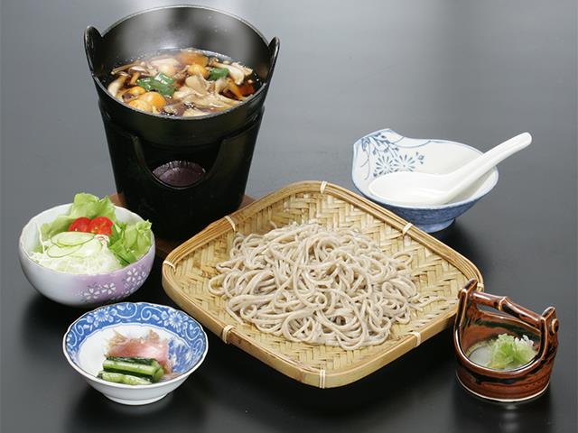 ○【夜発バス】手ぶらでスキー 戸狩温泉スキー場 ゲレンデまで徒歩1分