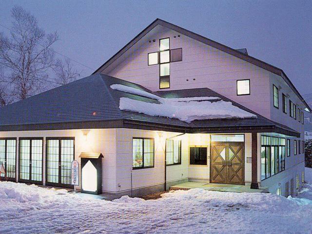 ■【朝発バス】手ぶらDEスキー　X-JAM高井富士＆よませ温泉スキー場　ホテルディライト北志賀∥5～7名1室12～14帖