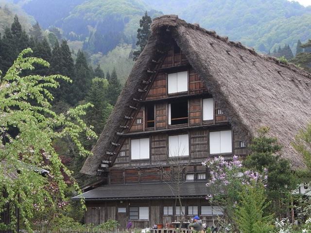 岐阜 世界遺産 白川郷合掌集落と飛騨高山 ａ 名古屋発岐阜バスツアー 日帰りバスツアーを予約するならオリオンツアー