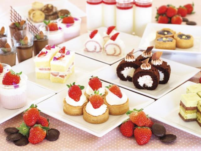 鎧塚俊彦監修 苺スイーツバイキング 歌劇ザ レビューｈｔｂラグーナ鑑賞と新登場 水上イルミネーションラグーナテンボスへ行く日帰りバスツアー 名古屋発愛知バスツアー 日帰りバスツアーを予約するならオリオンツアー