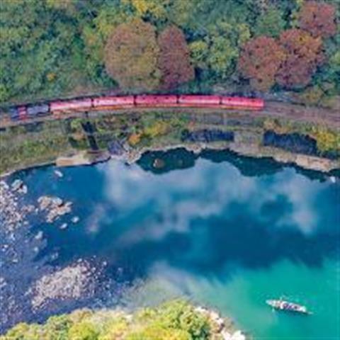 嵯峨野トロッコ列車と 世界遺産 高山寺へ行く日帰りバスツアー a 名古屋発京都バスツアー 日帰りバスツアーを予約するならオリオンツアー