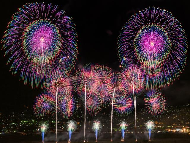 神明の花火 日帰りバスツアー(復路夜行)