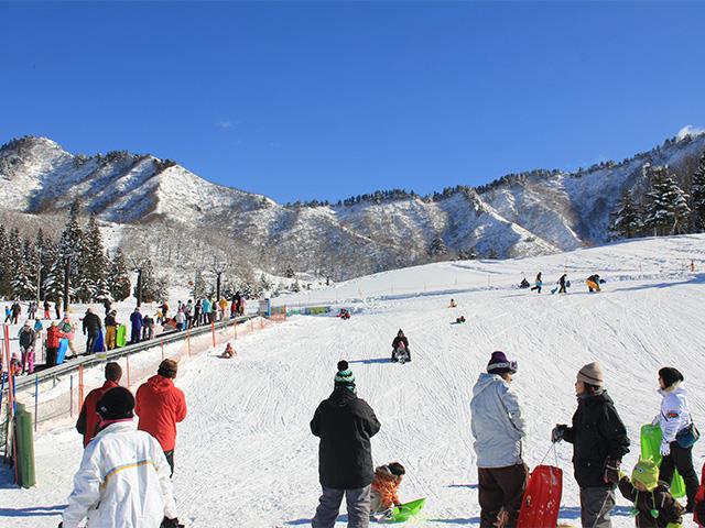 マイカー 湯沢中里 ｴﾝｾﾞﾙｸﾞﾗﾝﾃﾞｨｱ越後中里 夕朝食付 2泊3日 新宿 関東 発湯沢中里スノーリゾートへのスキー ツアー スノボツアーを予約するならトラベルマルシェ