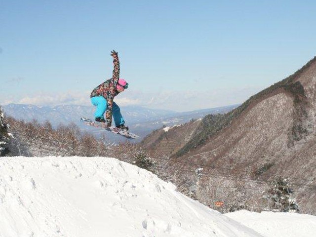 【町田発着】朝発日帰りバス　カムイみさかスキー場　【滞在約7時間30分】