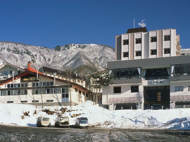 ■TI【新宿発着】夜発バスで行く　竜王スキーパーク　ホテルシャレー竜王［バストイレなし］【1名1室設定有り】