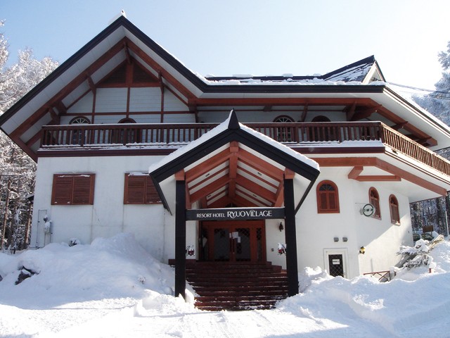 ■TI【新宿発着】夜発バスで行く　竜王スキーパーク　ホテル竜王ヴィレッヂ[バス・トイレ付]