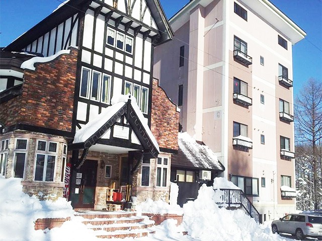 ■TIマイカ－で行く　斑尾高原　レインストンホテル［バストイレ付］【1名一室設定あり】