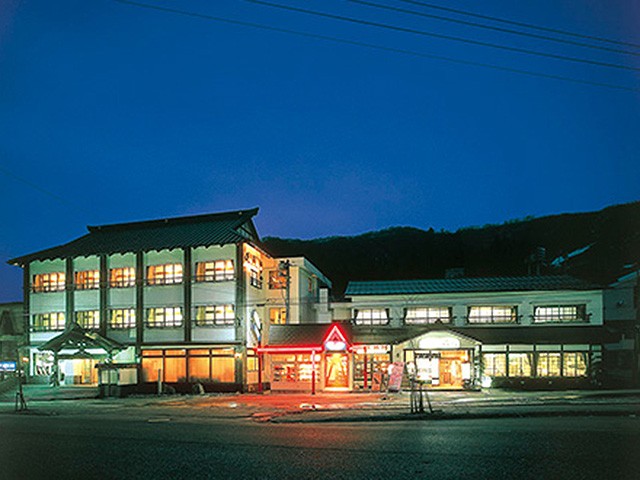 ■TI　マイカーで行く　Mt.Naeba　御宿本陣 本館【フリープラン】