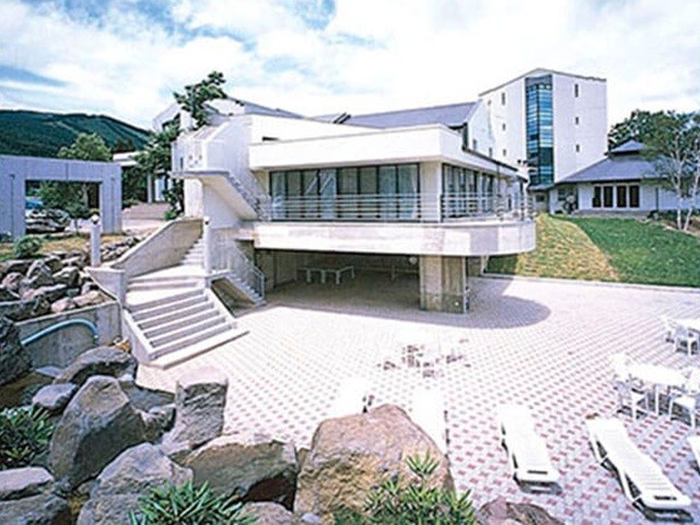 ■TIマイカ－で行く　菅平高原　VANスクエアガーデン［バストイレなし］【1名1室設定有り】